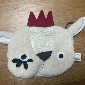 YAM.  Pouch with zipper and lining.